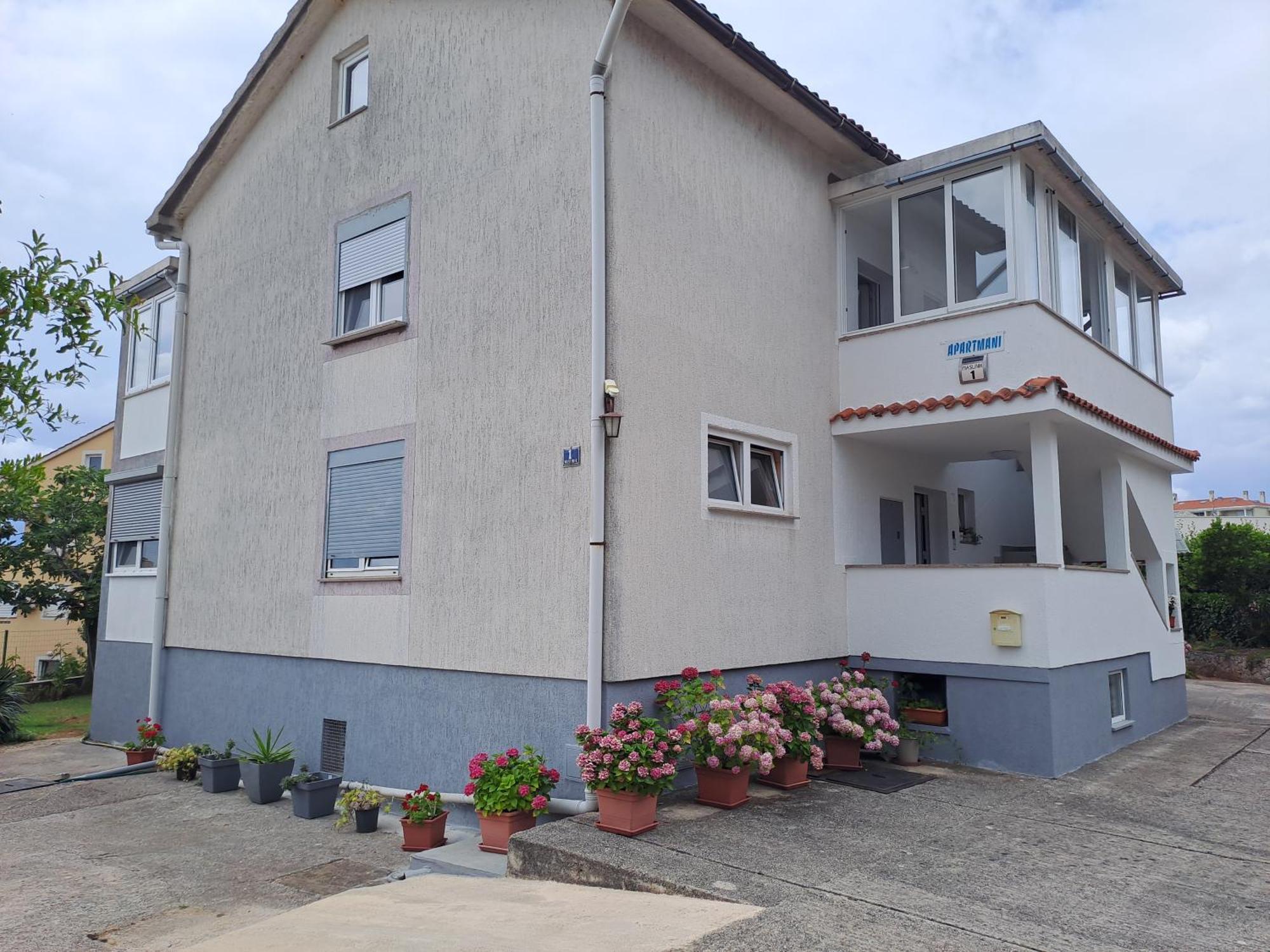 קרק Studio Apartments Maslinik מראה חיצוני תמונה